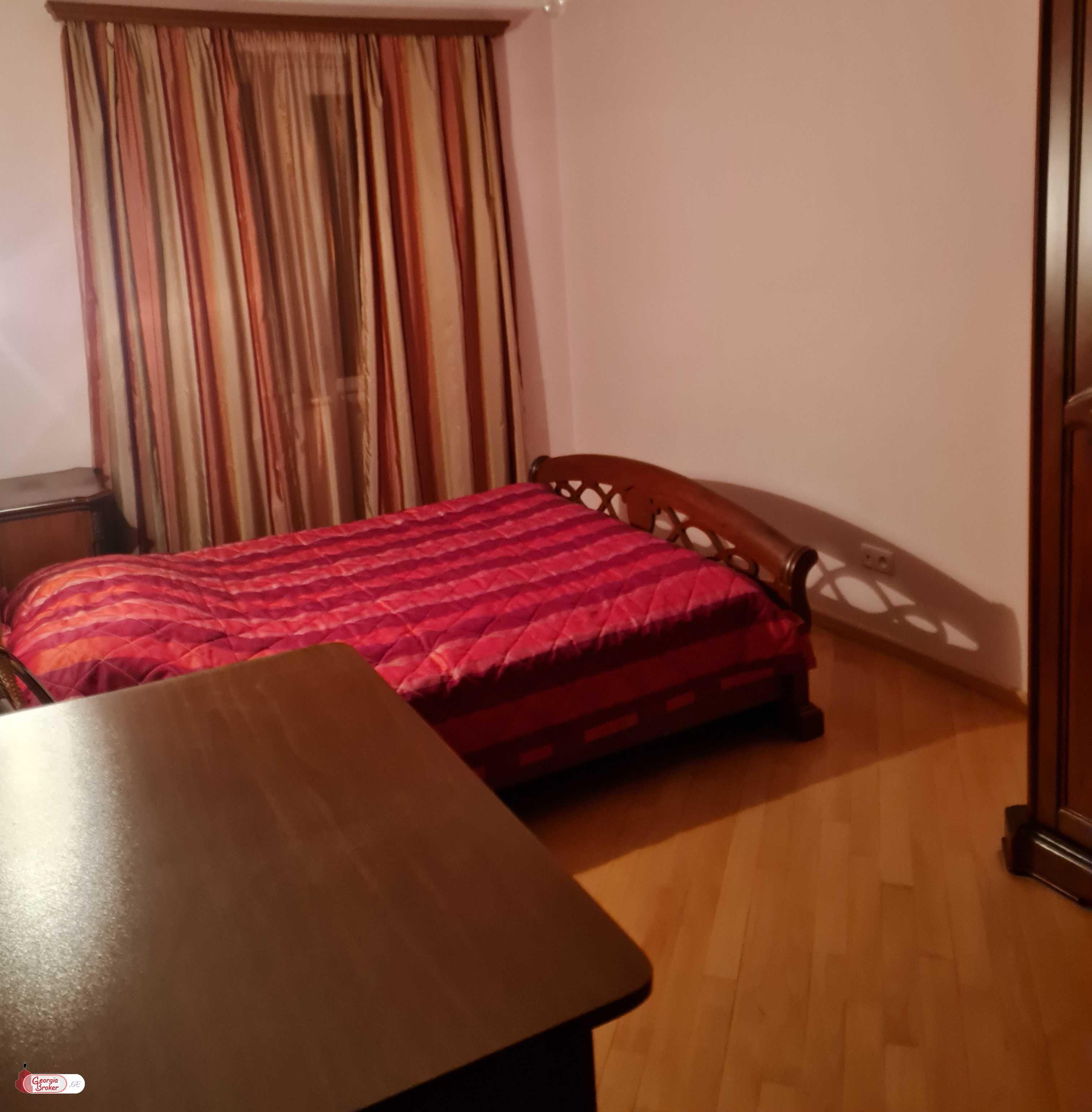 იყიდება ახალი გარემონტებული 3 ოთახიანი ბინა