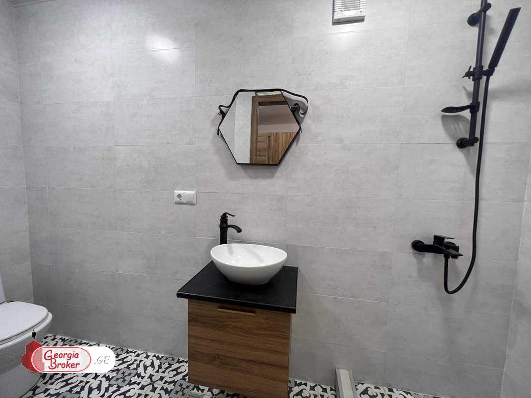 nearly repaired 3-room apartment for sale