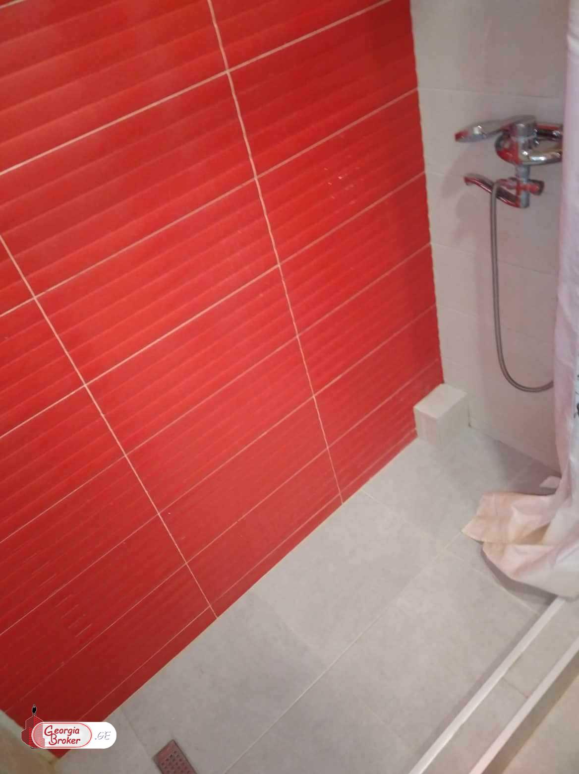 იყიდება ახალი გარემონტებული 4 ოთახიანი ბინა