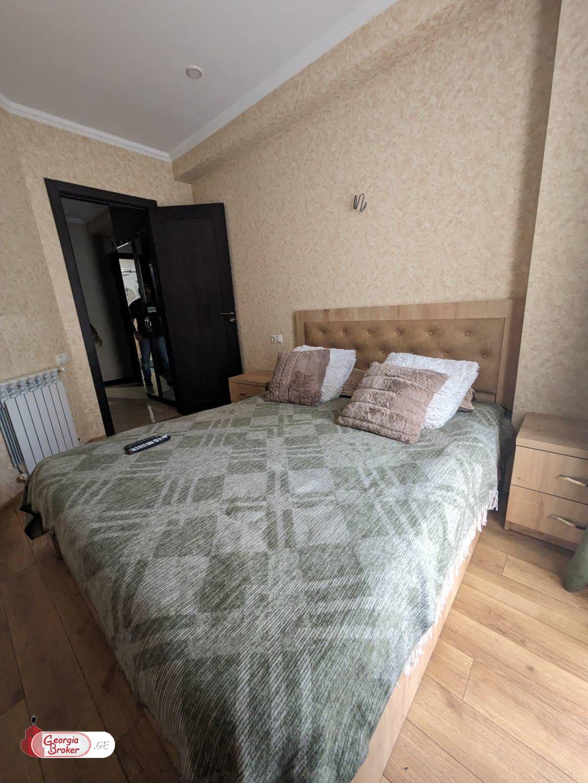 იყიდება ახალი გარემონტებული 3 ოთახიანი ბინა