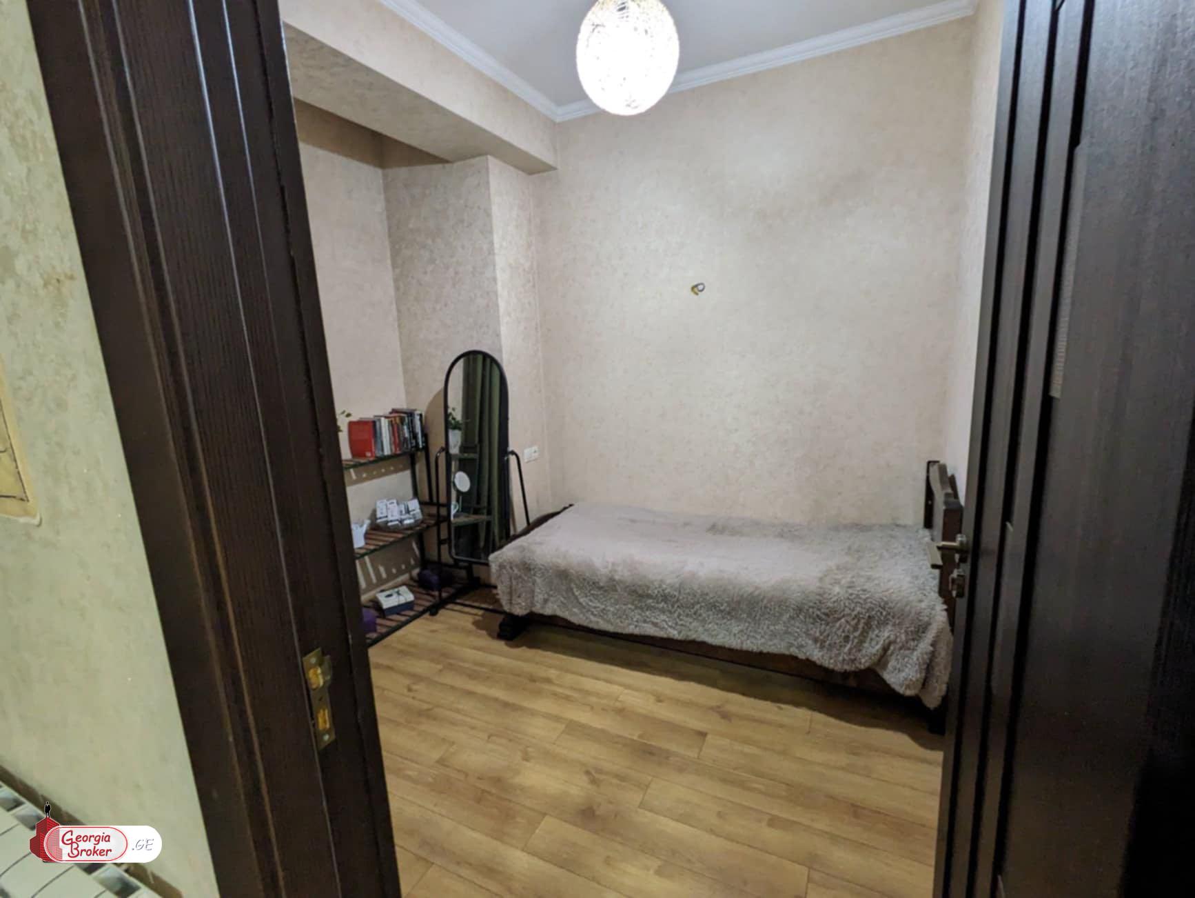 იყიდება ახალი გარემონტებული 3 ოთახიანი ბინა