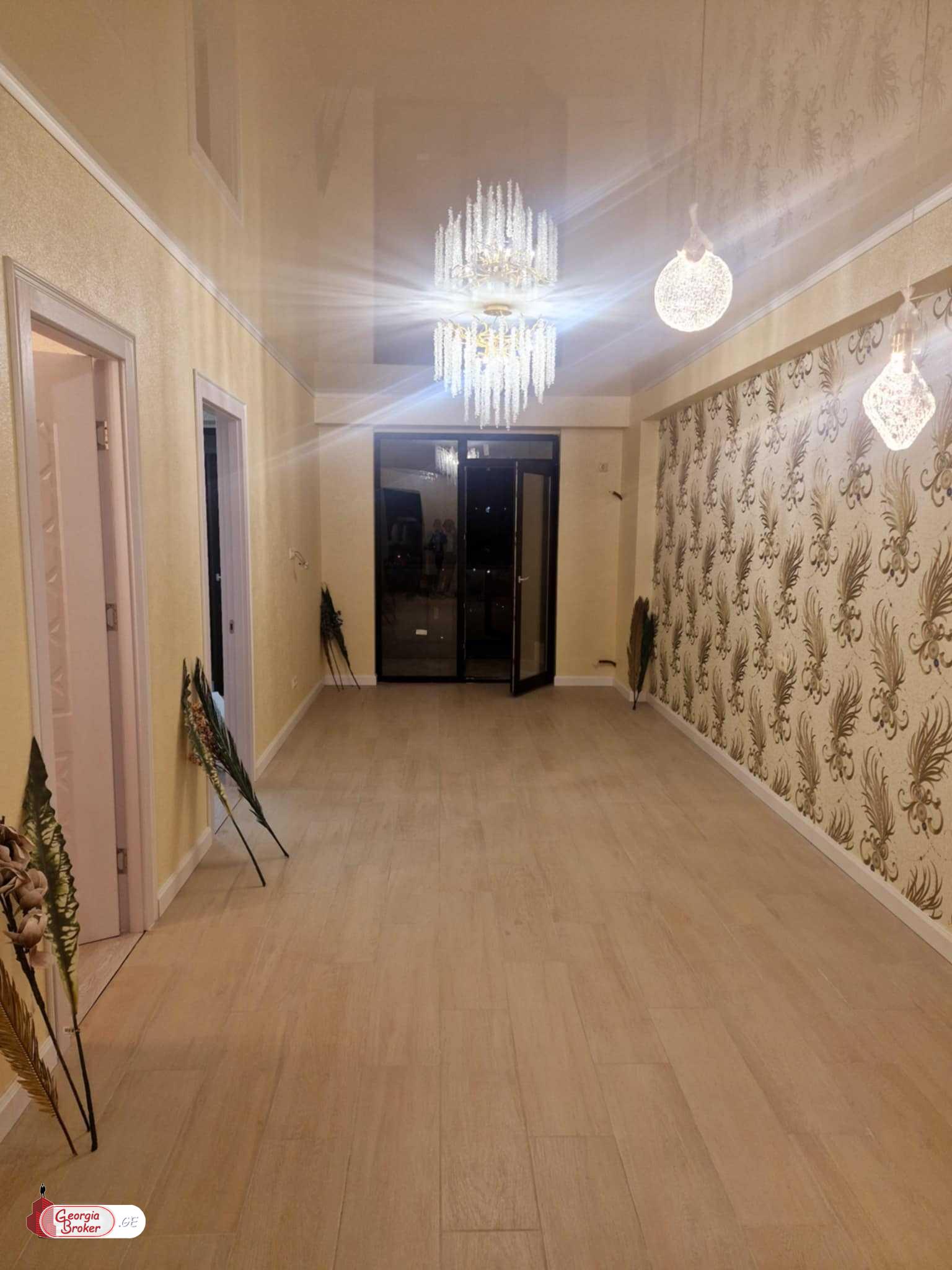 იყიდება ახალი გარემონტებული 3 ოთახიანი ბინა