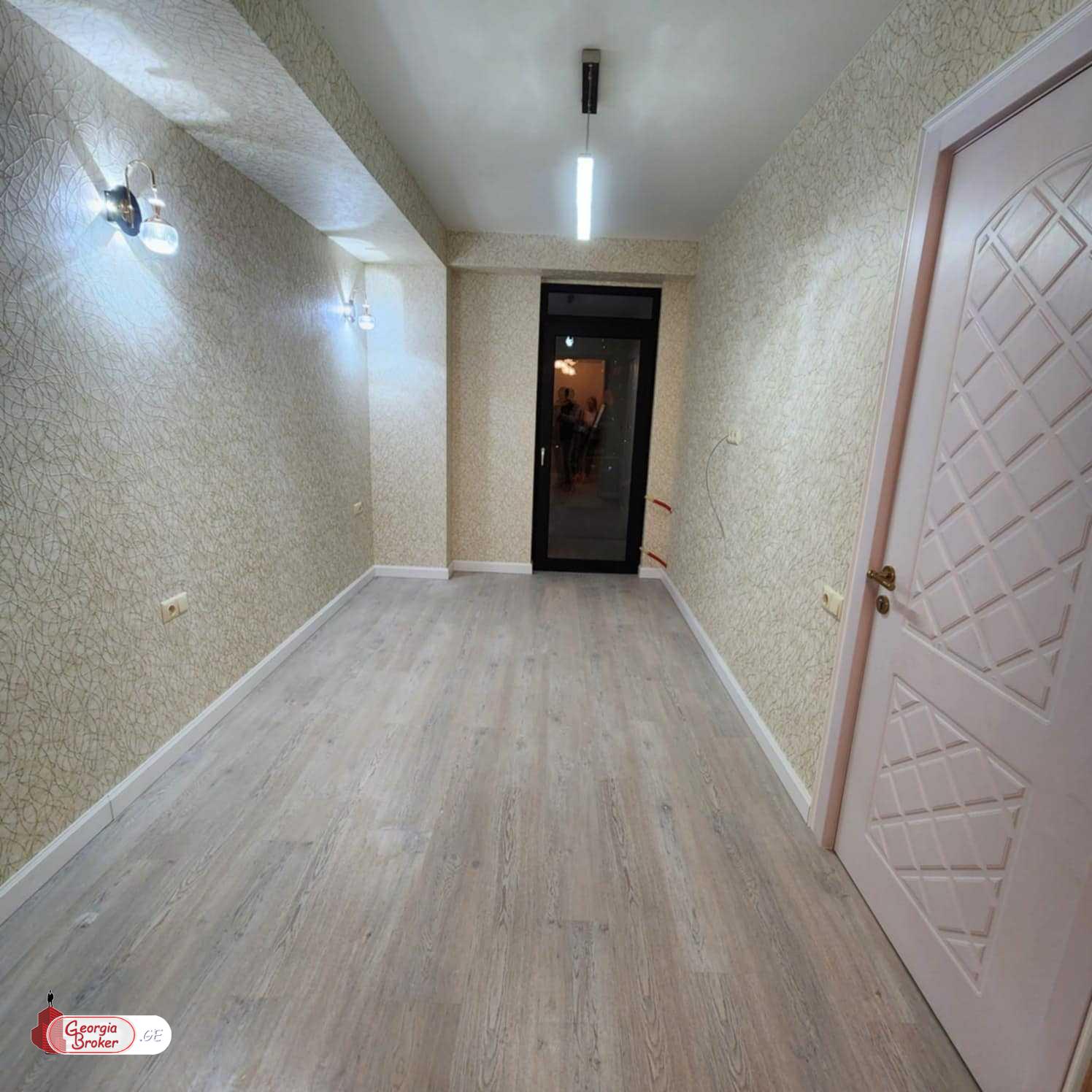 იყიდება ახალი გარემონტებული 3 ოთახიანი ბინა