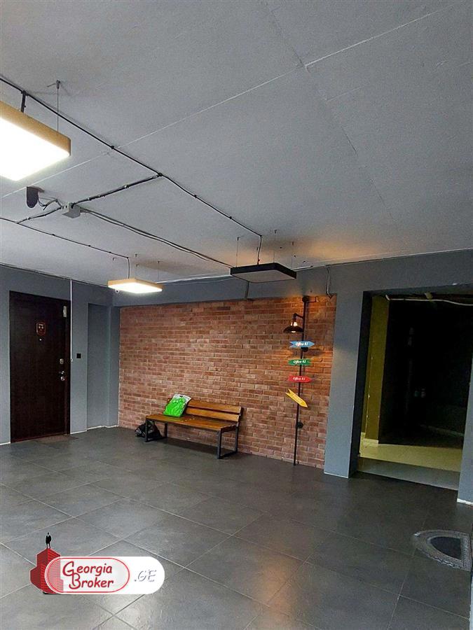 იყიდება ახალი გარემონტებული 4 ოთახიანი ბინა