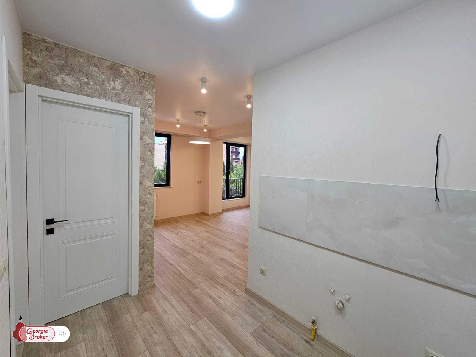 nearly repaired 3-room apartment for sale