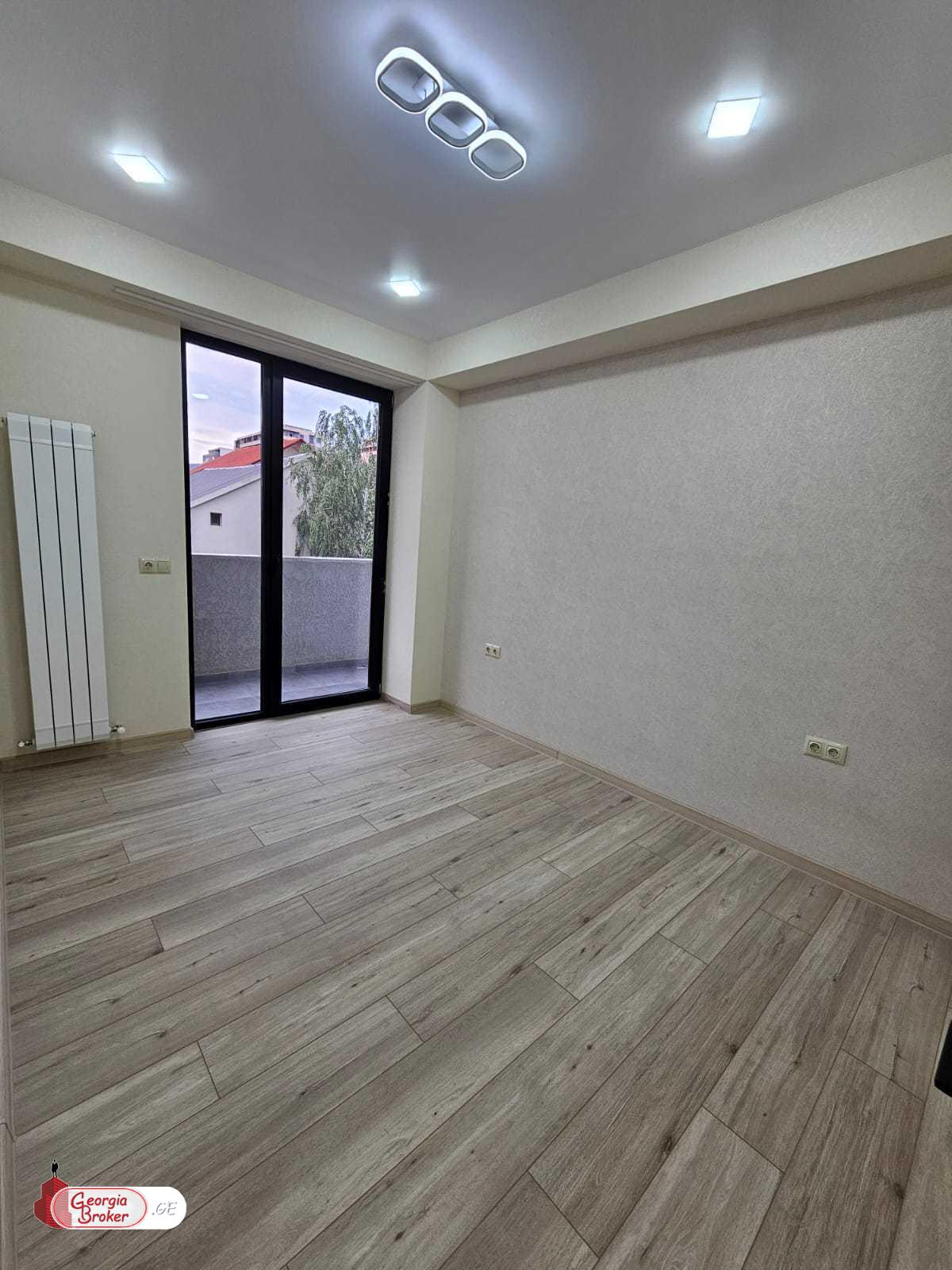 nearly repaired 3-room apartment for sale