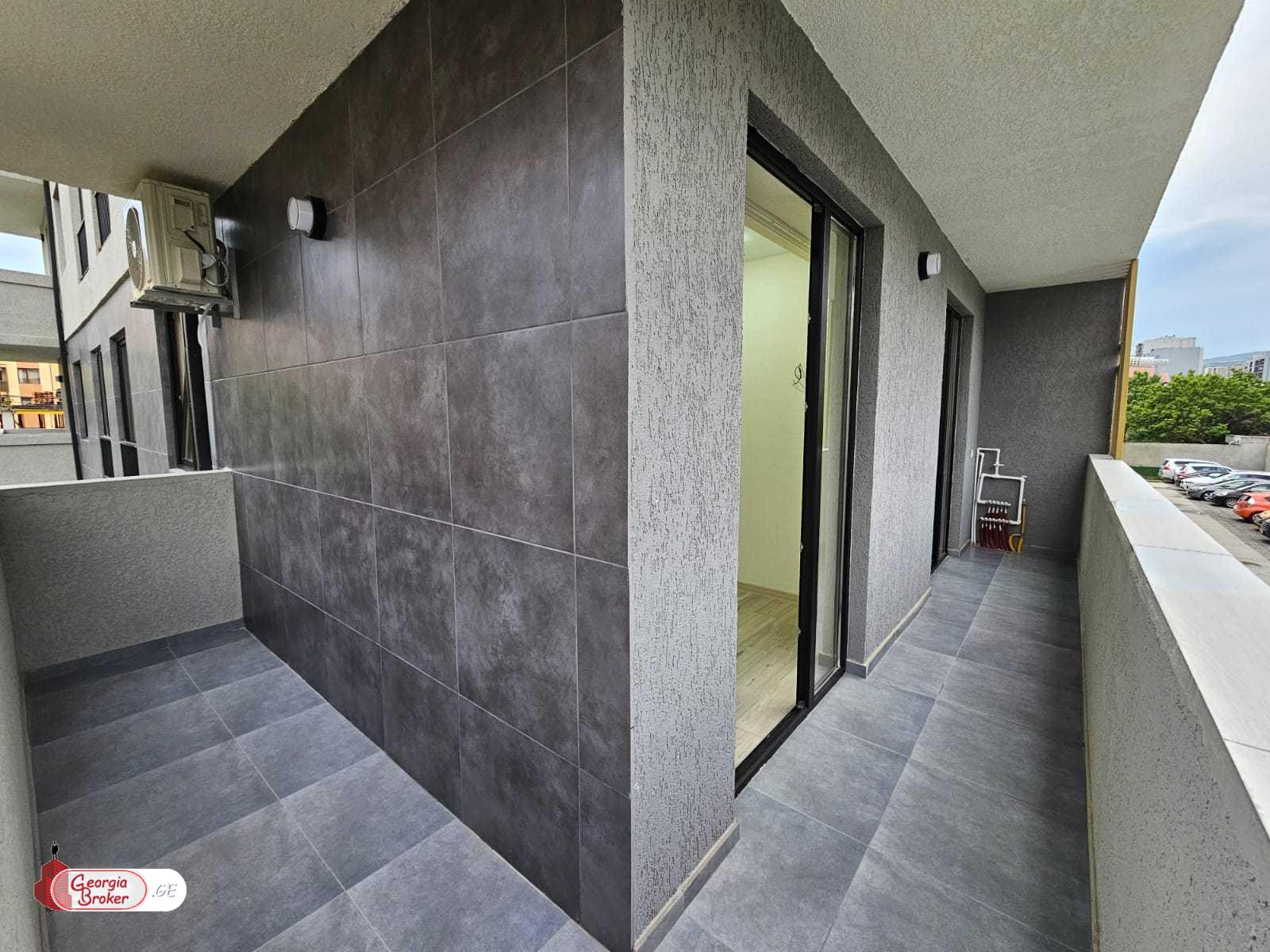 nearly repaired 3-room apartment for sale