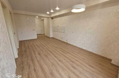 nearly repaired 4-room apartment for sale