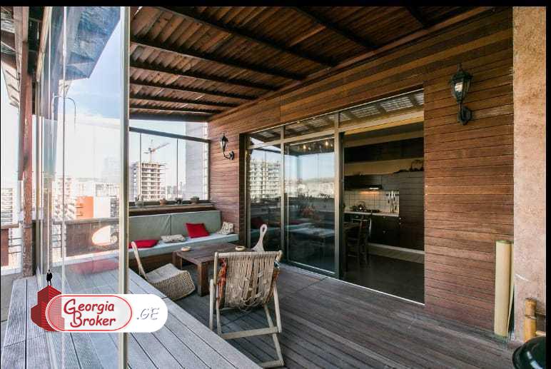 в аренду квартира с новым ремонтом 4-комнаты