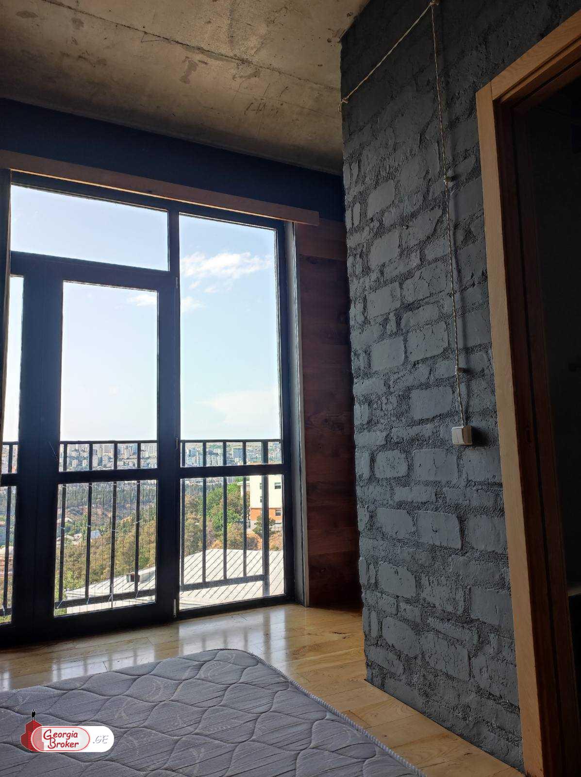 nearly repaired 3-room apartment for sale