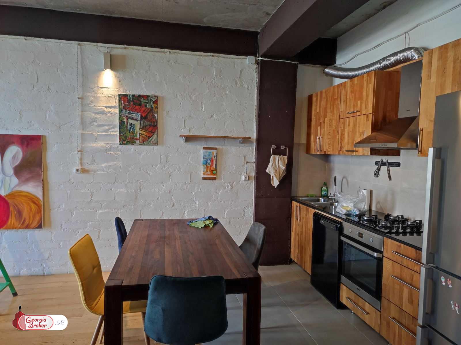 nearly repaired 3-room apartment for sale