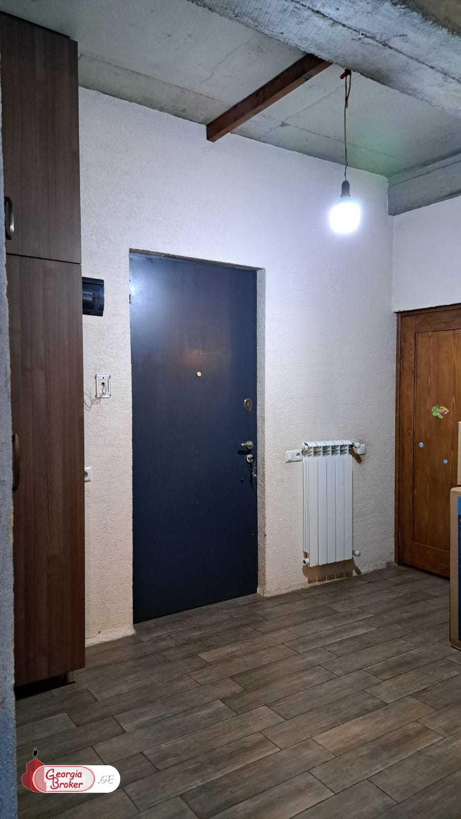 იყიდება ახალი გარემონტებული 3 ოთახიანი ბინა