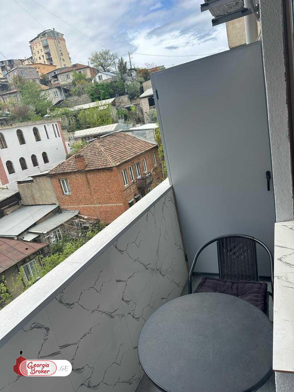 nearly repaired 4-room apartment for sale