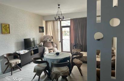 nearly repaired 4-room apartment for sale