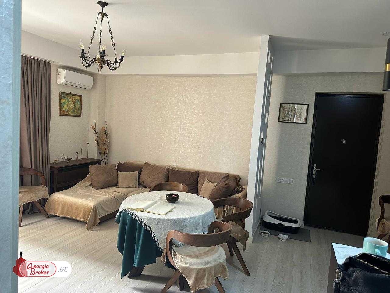 nearly repaired 4-room apartment for sale