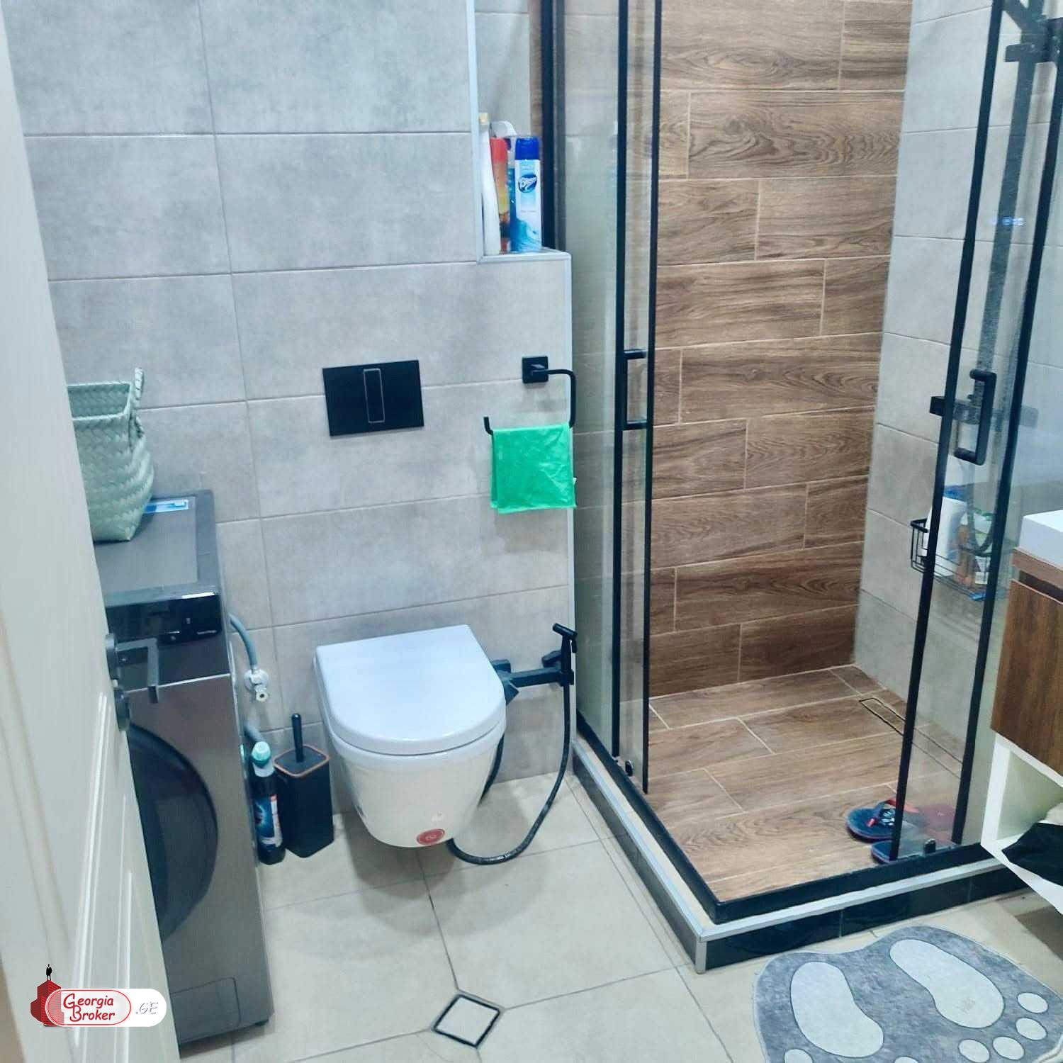 nearly repaired 3-room apartment for sale