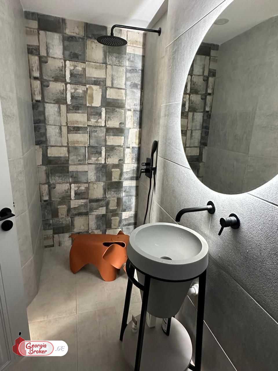 nearly repaired 4-room apartment for sale