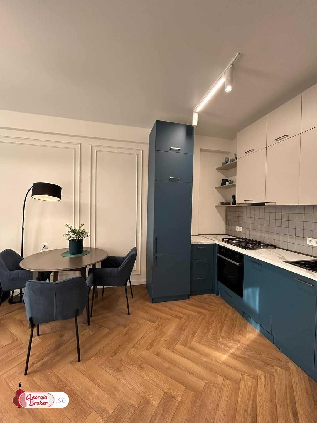 nearly repaired 2-room apartment for sale