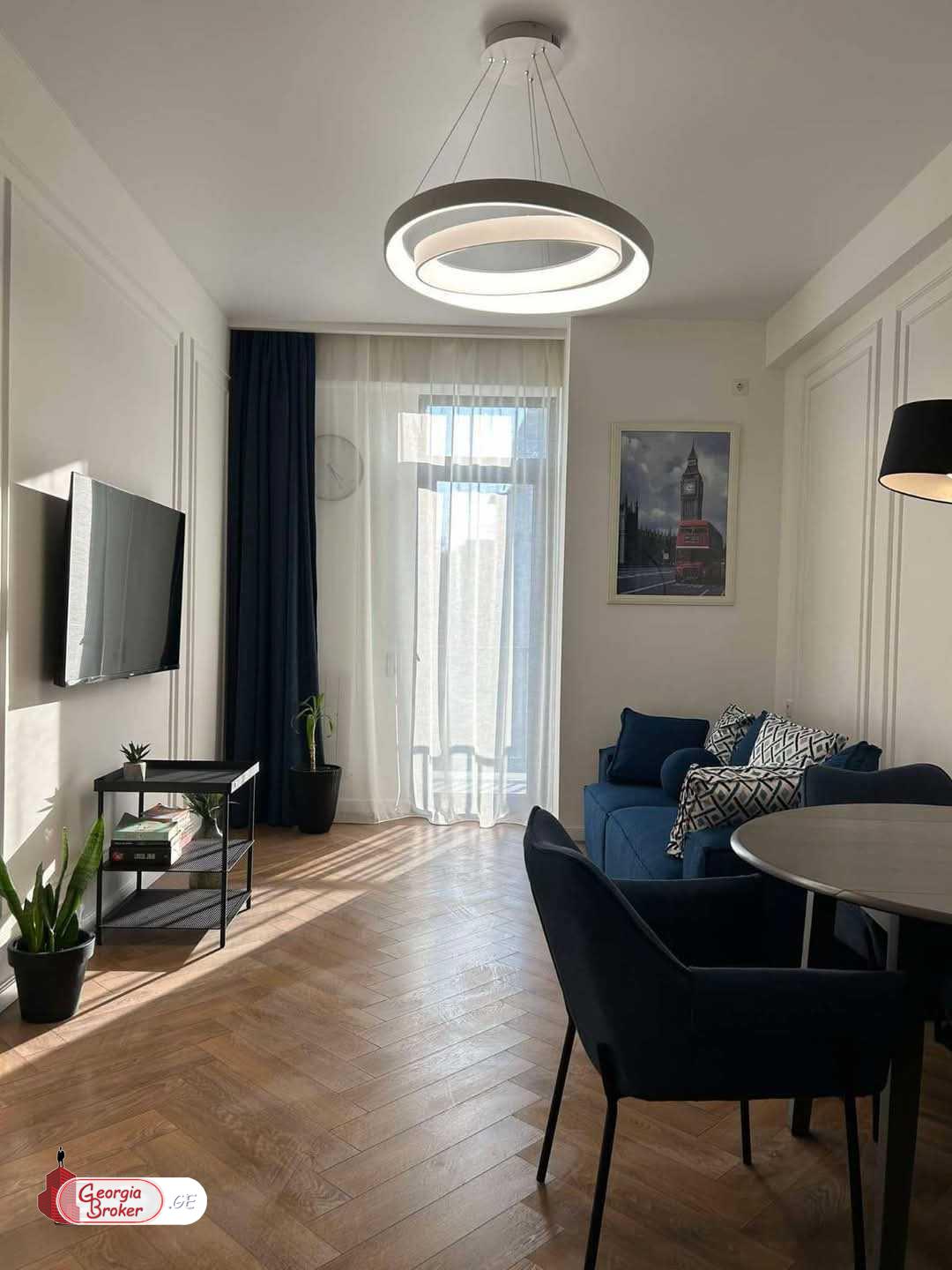 nearly repaired 2-room apartment for sale