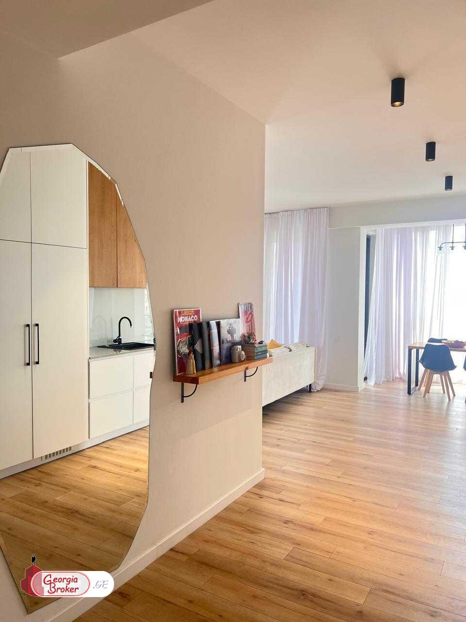 nearly repaired 3-room apartment for sale