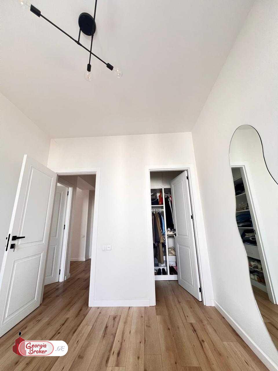 nearly repaired 3-room apartment for sale