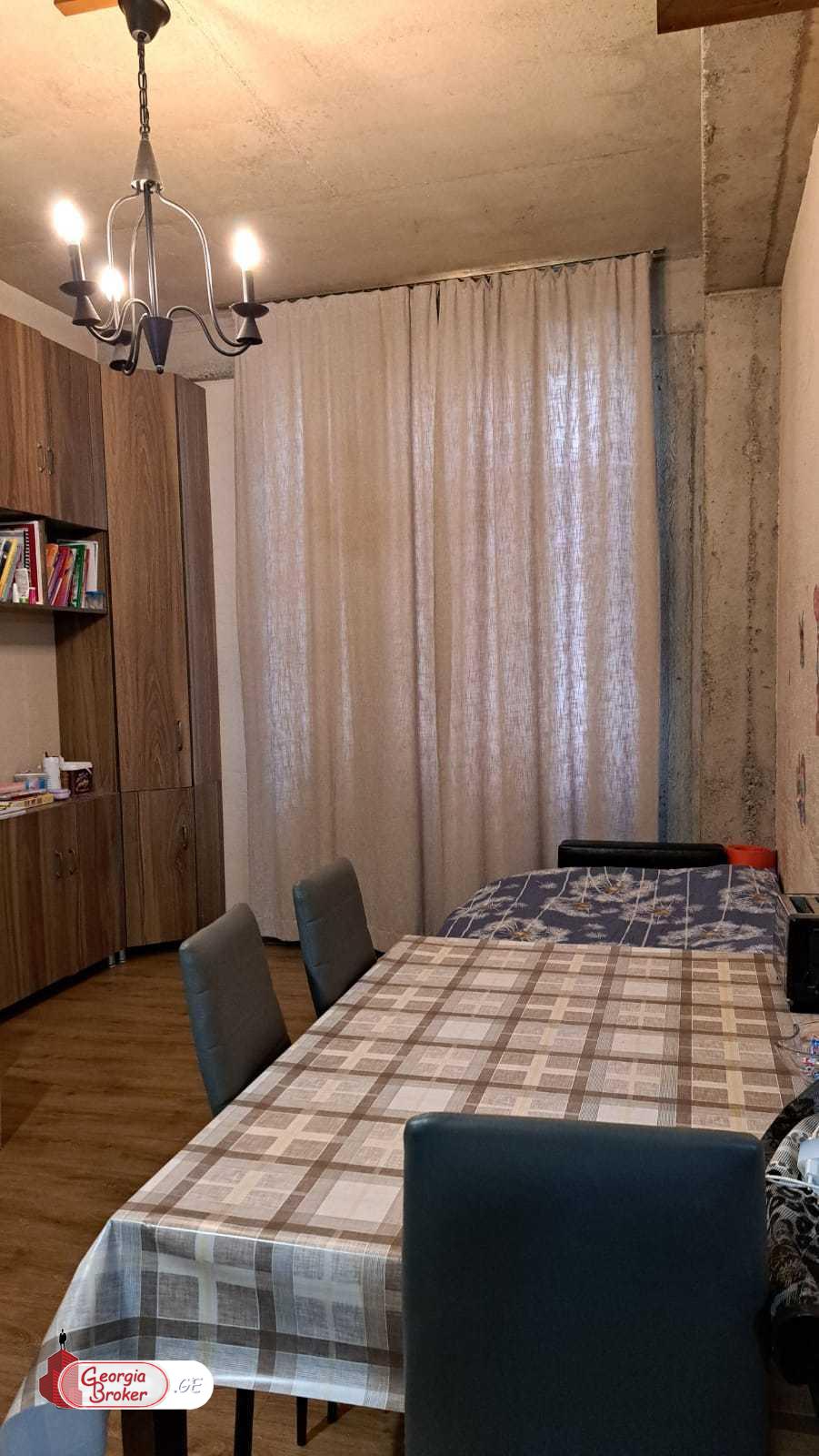 იყიდება ახალი გარემონტებული 3 ოთახიანი ბინა