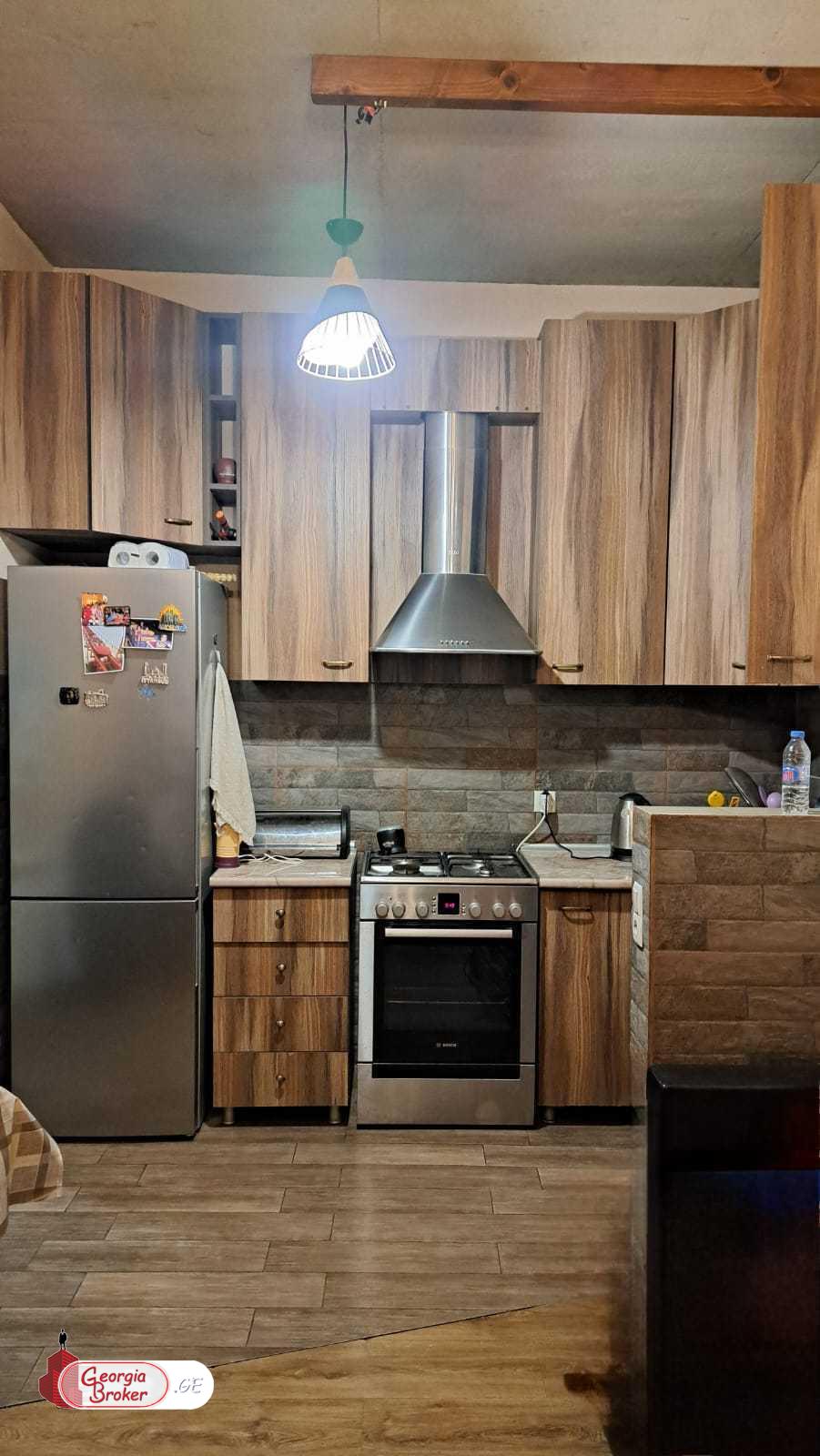 იყიდება ახალი გარემონტებული 3 ოთახიანი ბინა