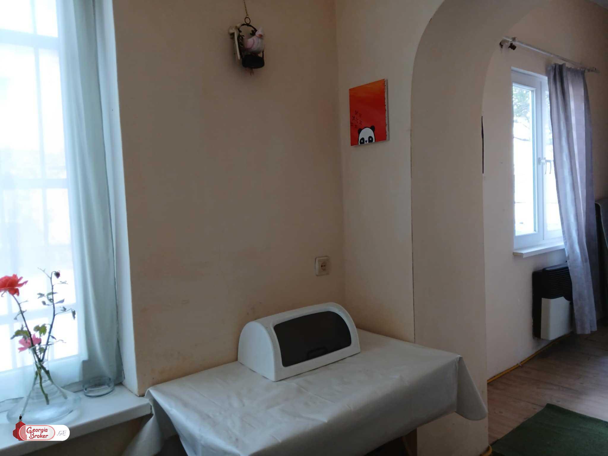 nearly repaired 2-room apartment for sale