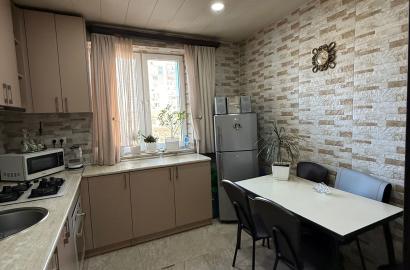 nearly repaired 4-room apartment for sale