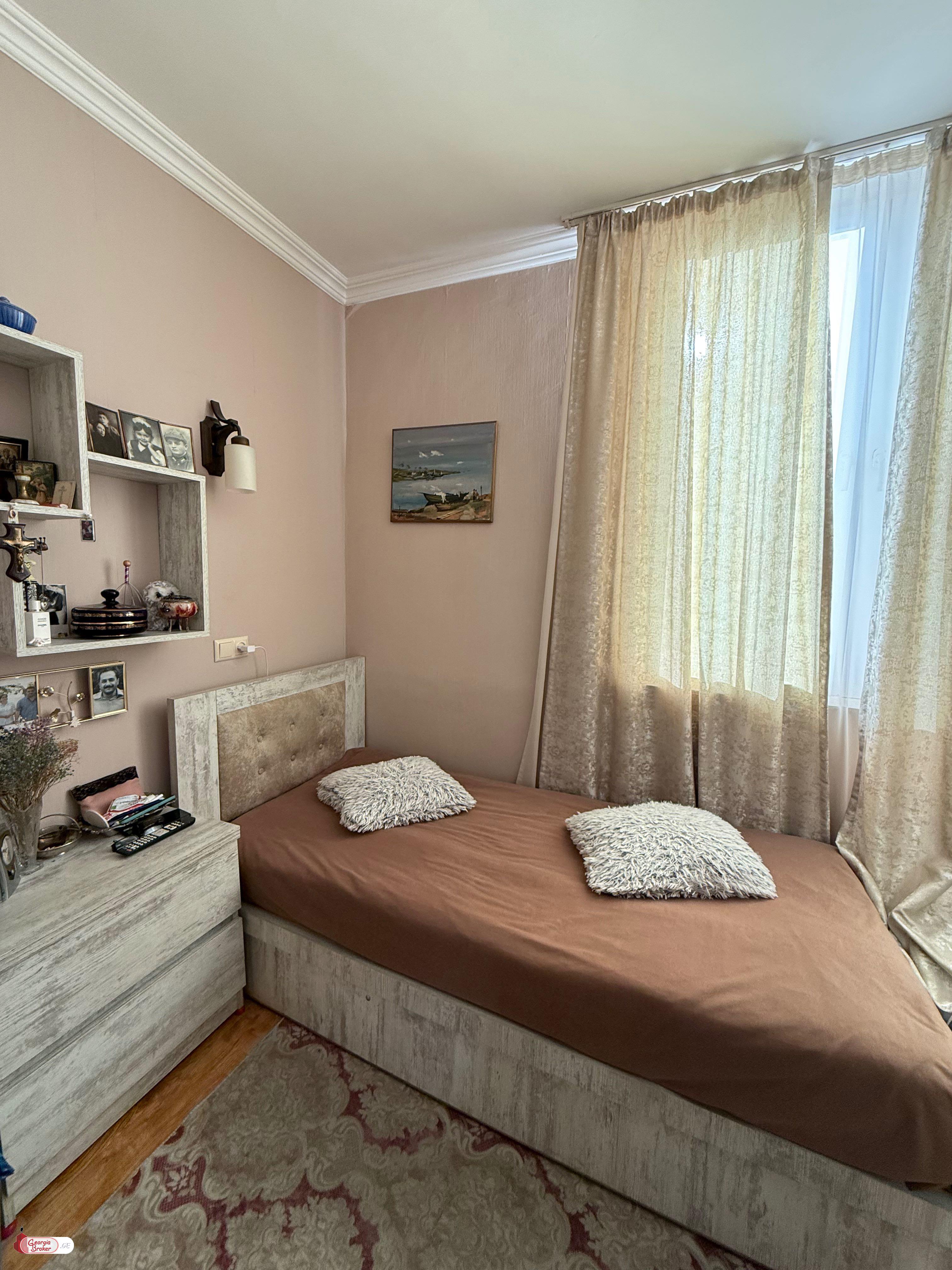 nearly repaired 4-room apartment for sale