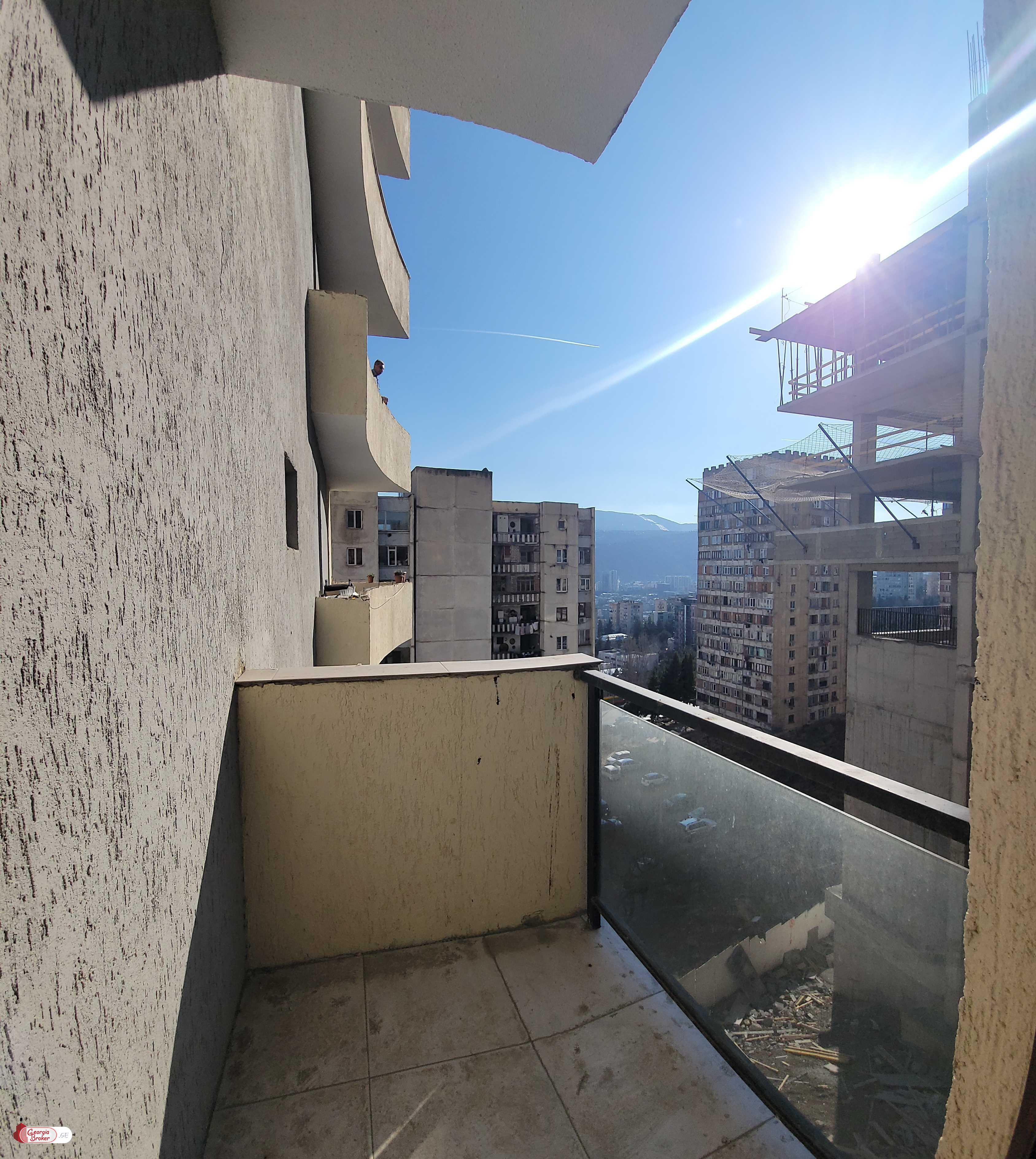 nearly repaired 3-room apartment for sale