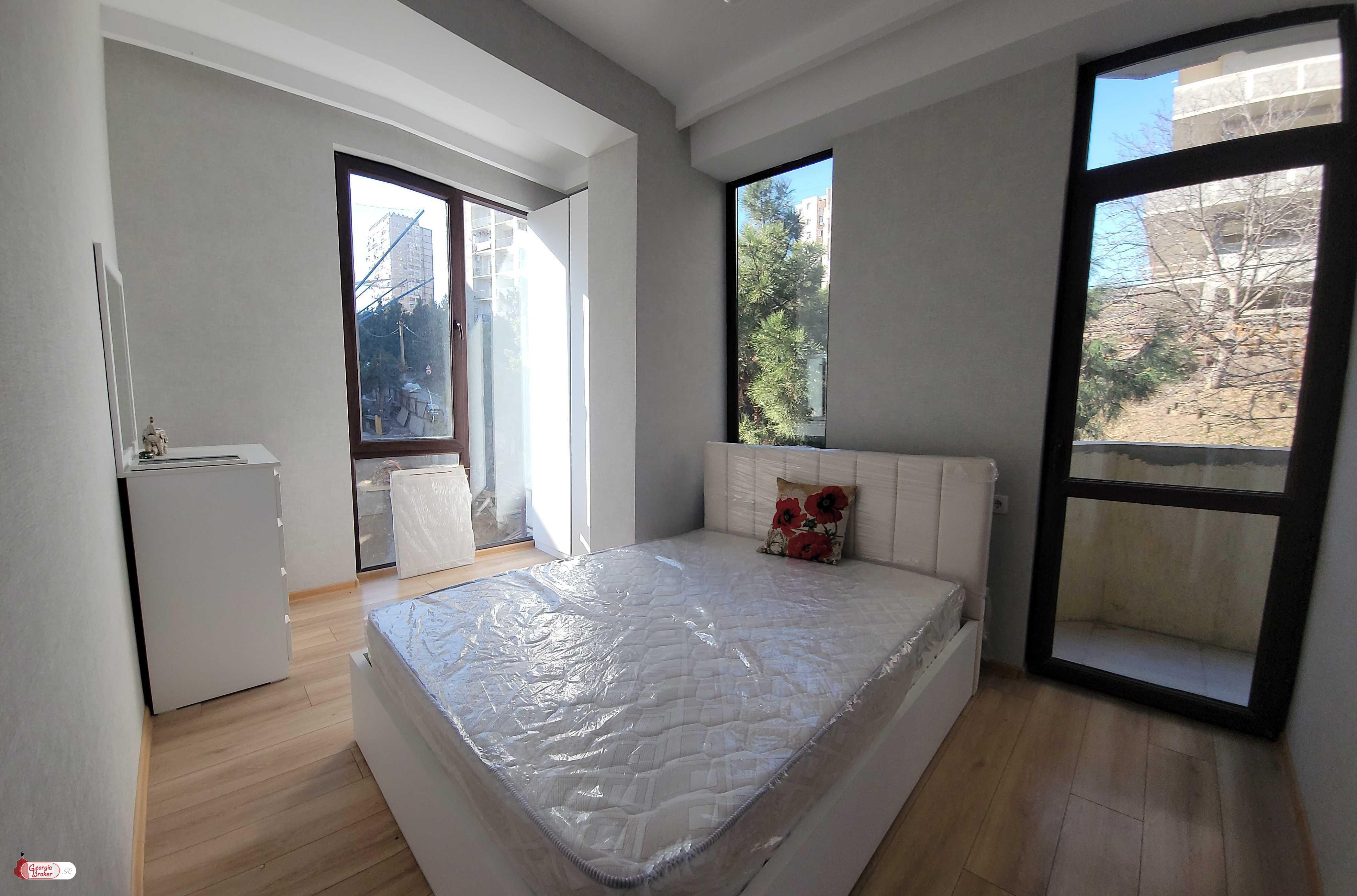 nearly repaired 3-room apartment for sale