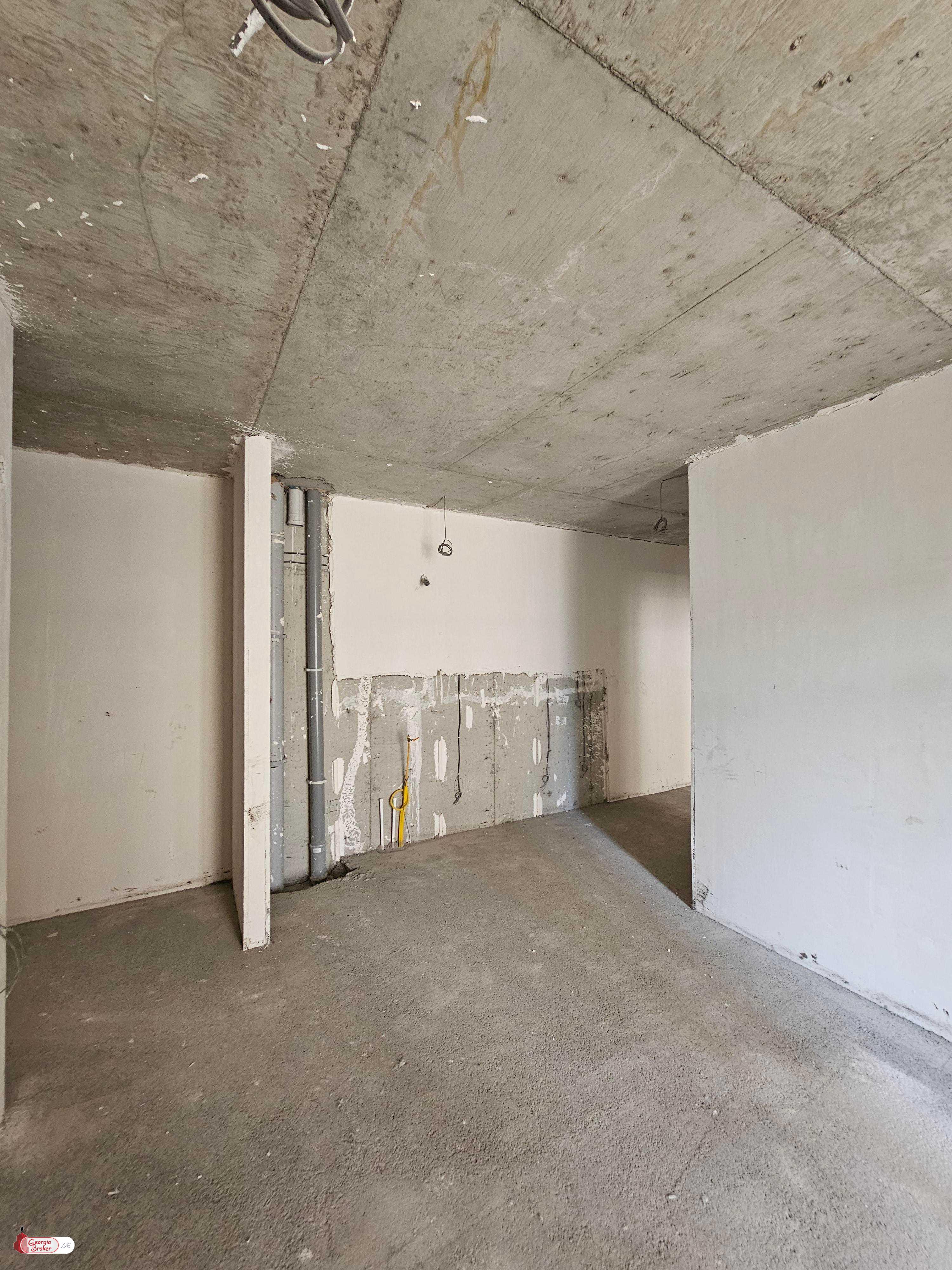 nearly repaired 3-room apartment for sale