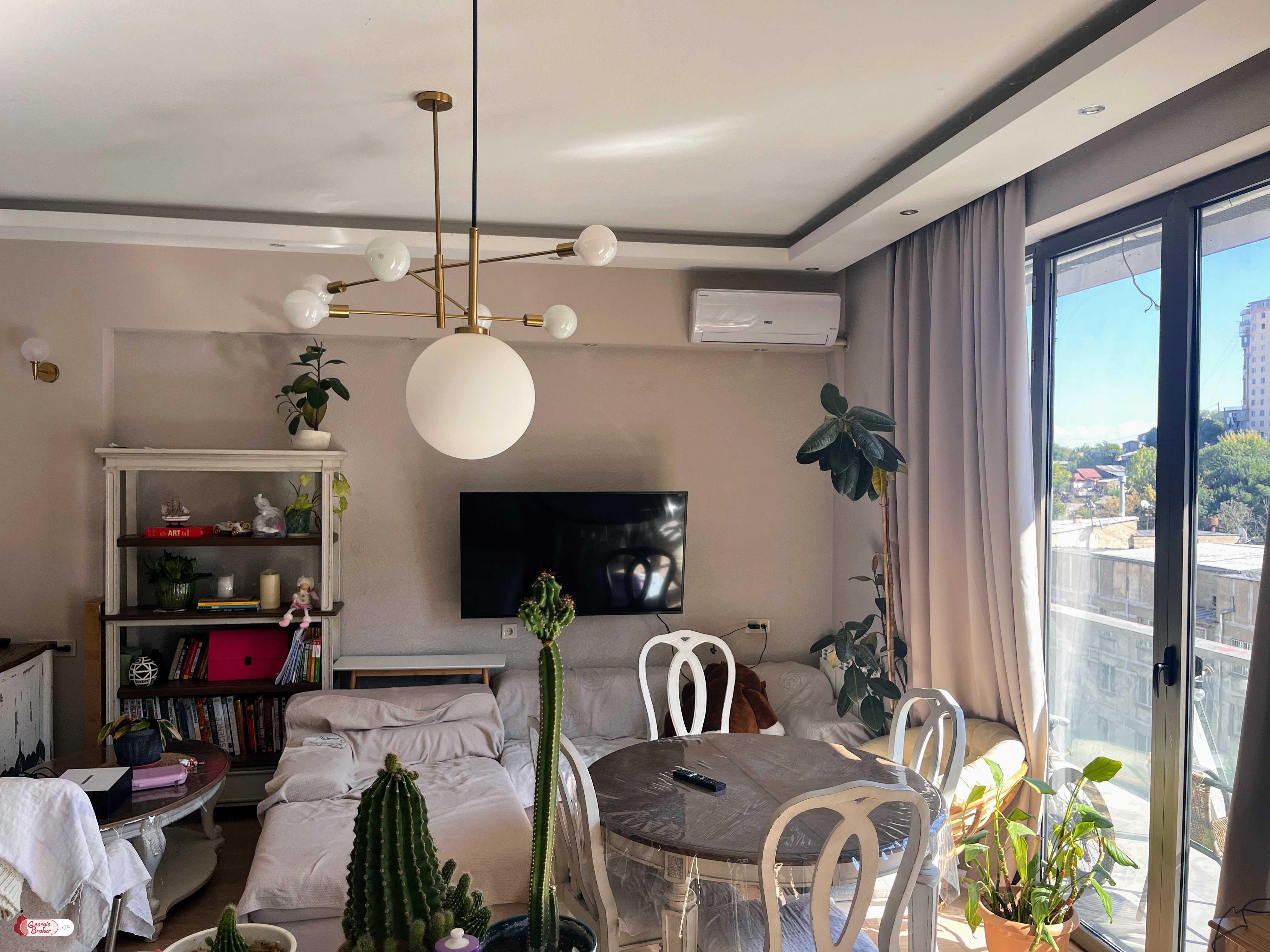 nearly repaired 3-room apartment for sale