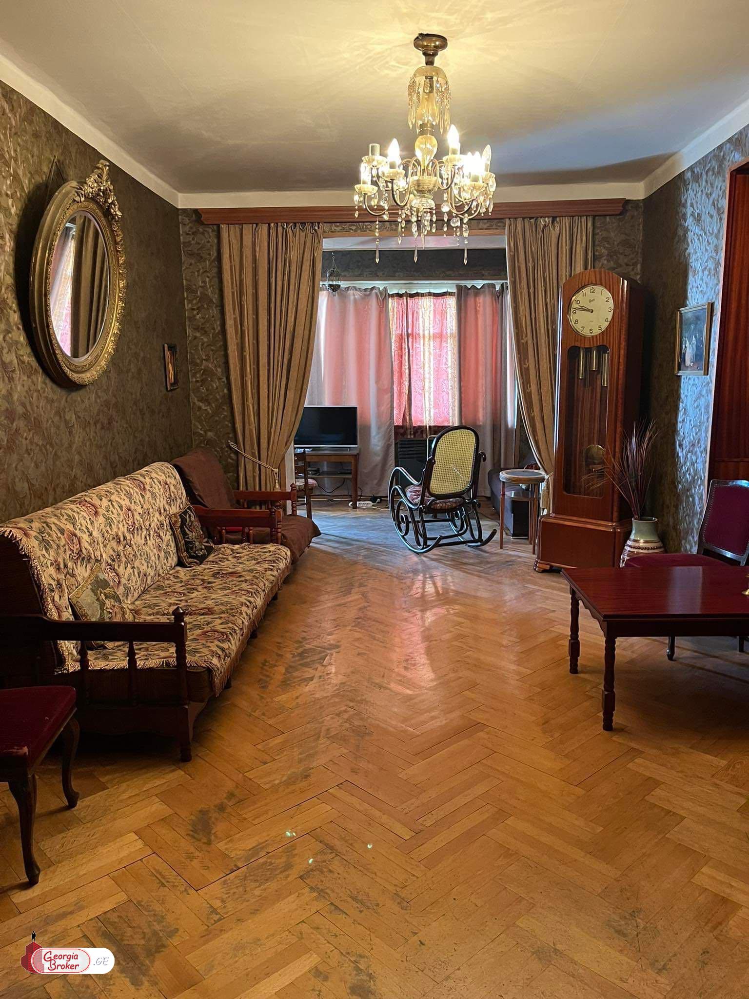 nearly repaired 3-room apartment for sale