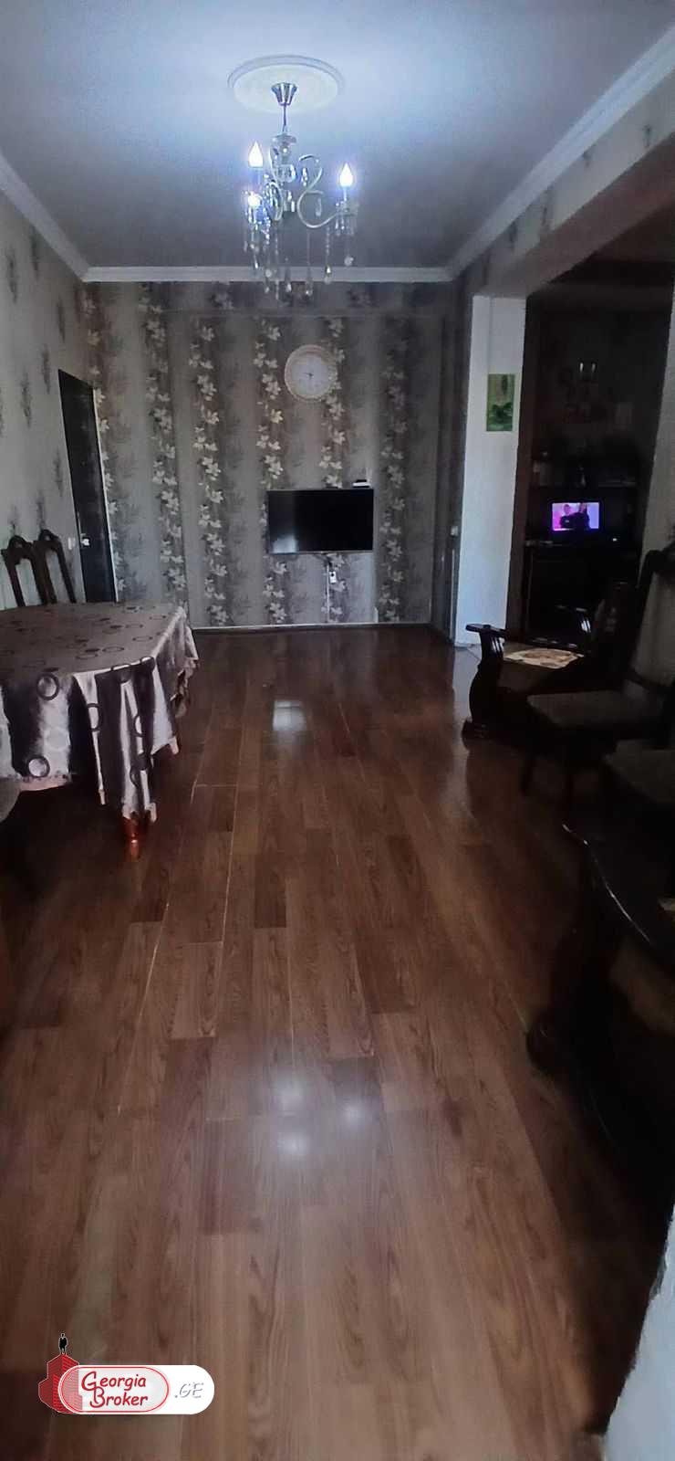 იყიდება ახალი გარემონტებული 3 ოთახიანი ბინა