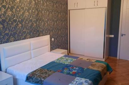 nearly repaired 4-room apartment for sale