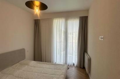 იყიდება ახალი გარემონტებული 2 ოთახიანი ბინა