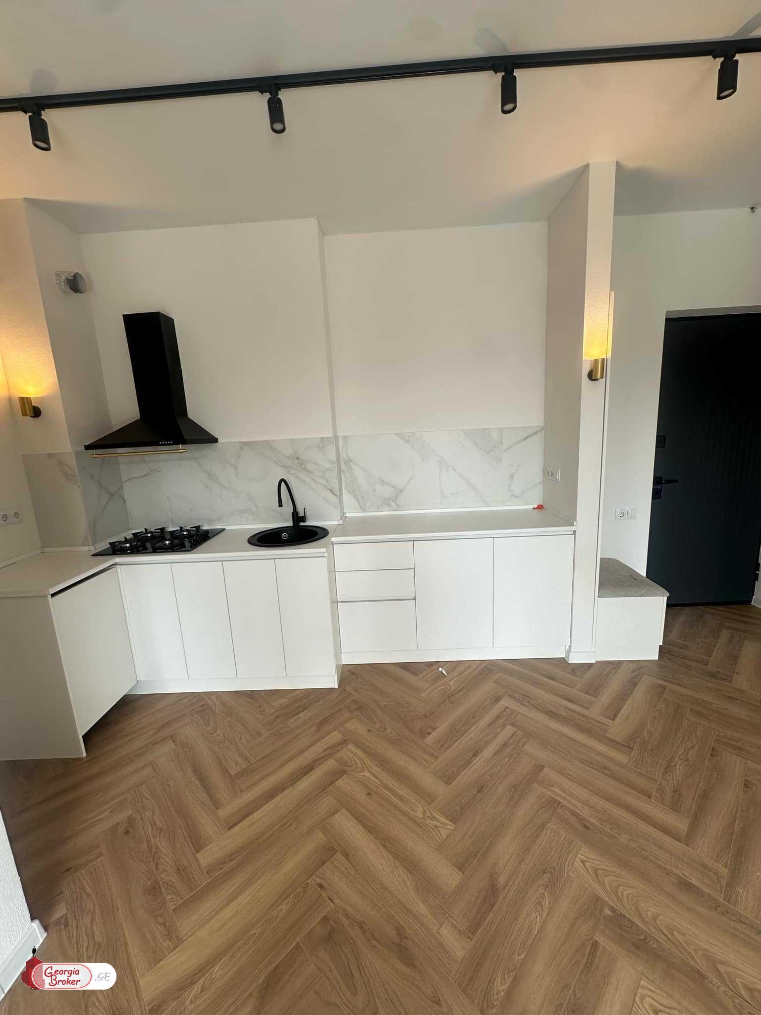 nearly repaired 2-room apartment for sale