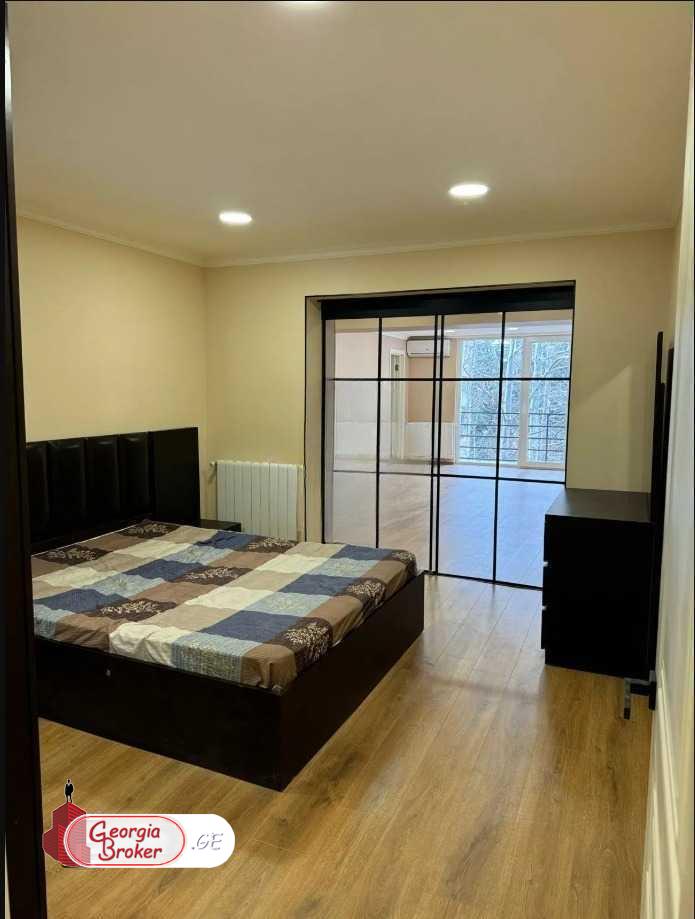 nearly repaired 5-room apartment for sale