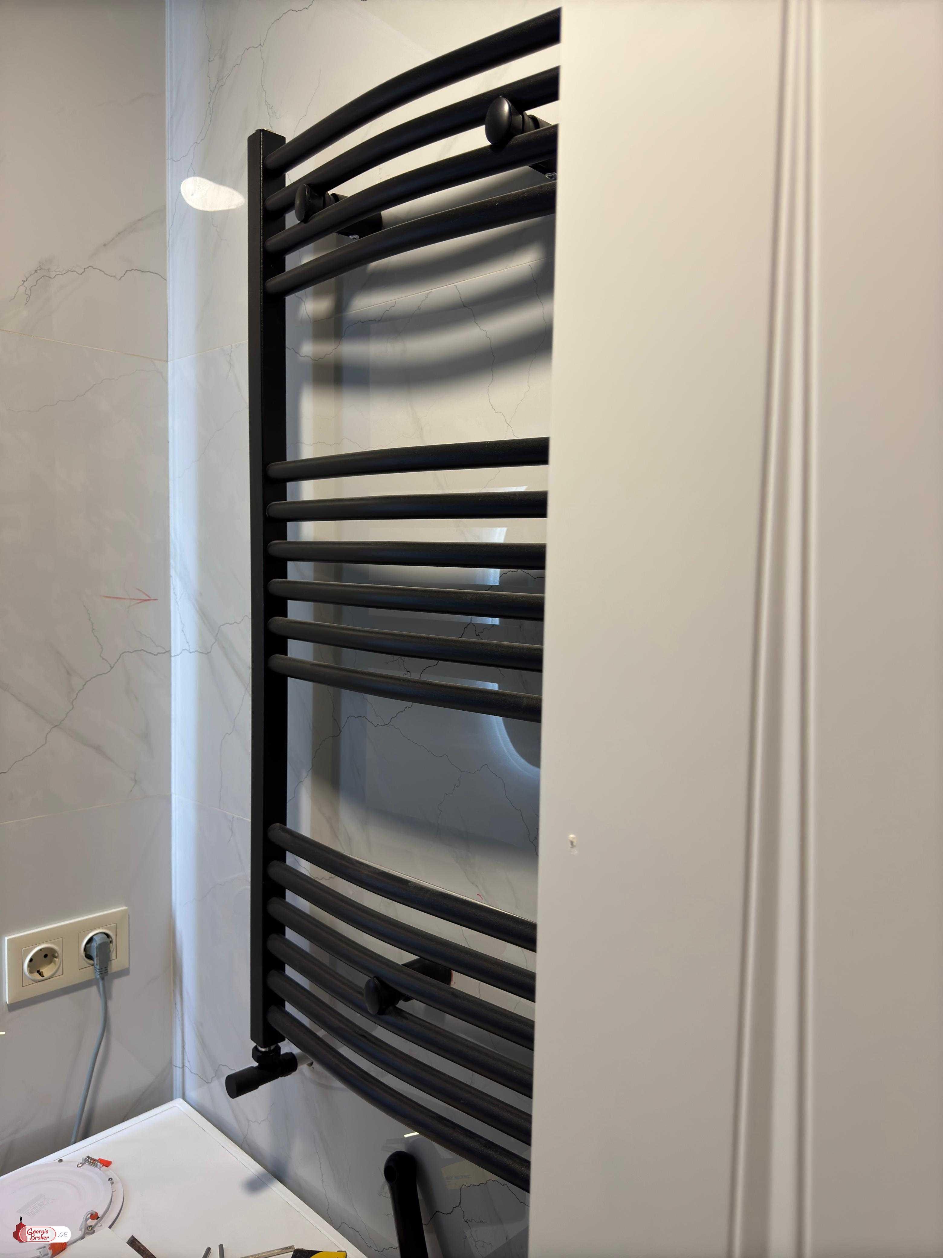 nearly repaired 3-room apartment for sale