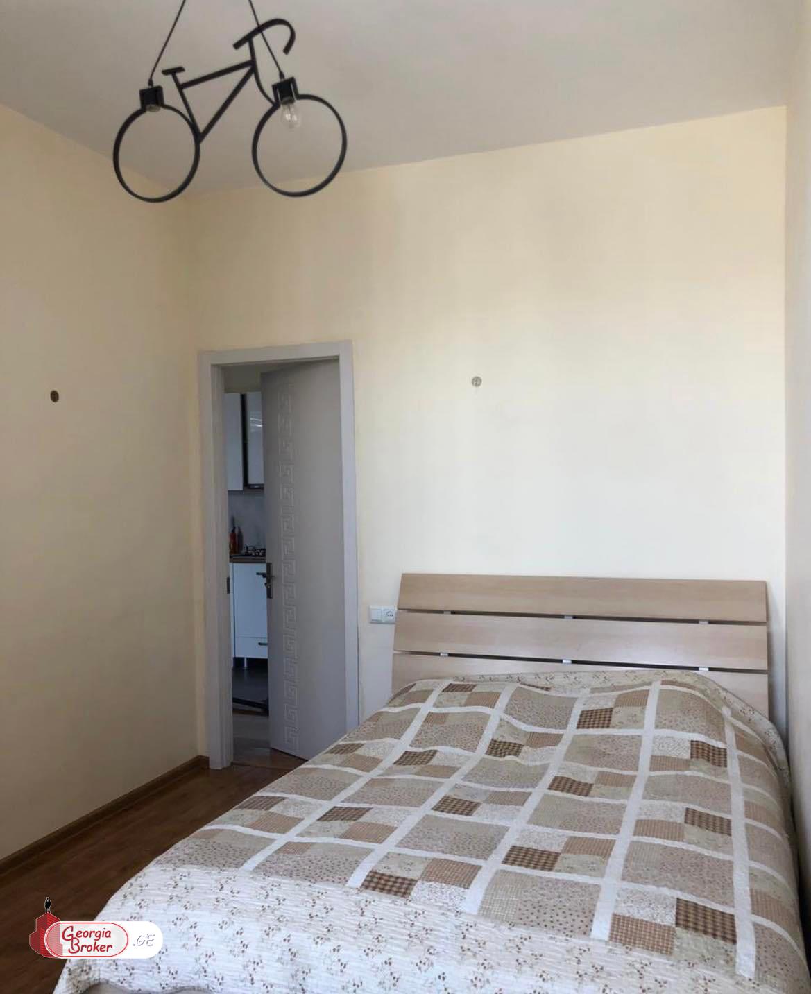 nearly repaired 3-room apartment for sale