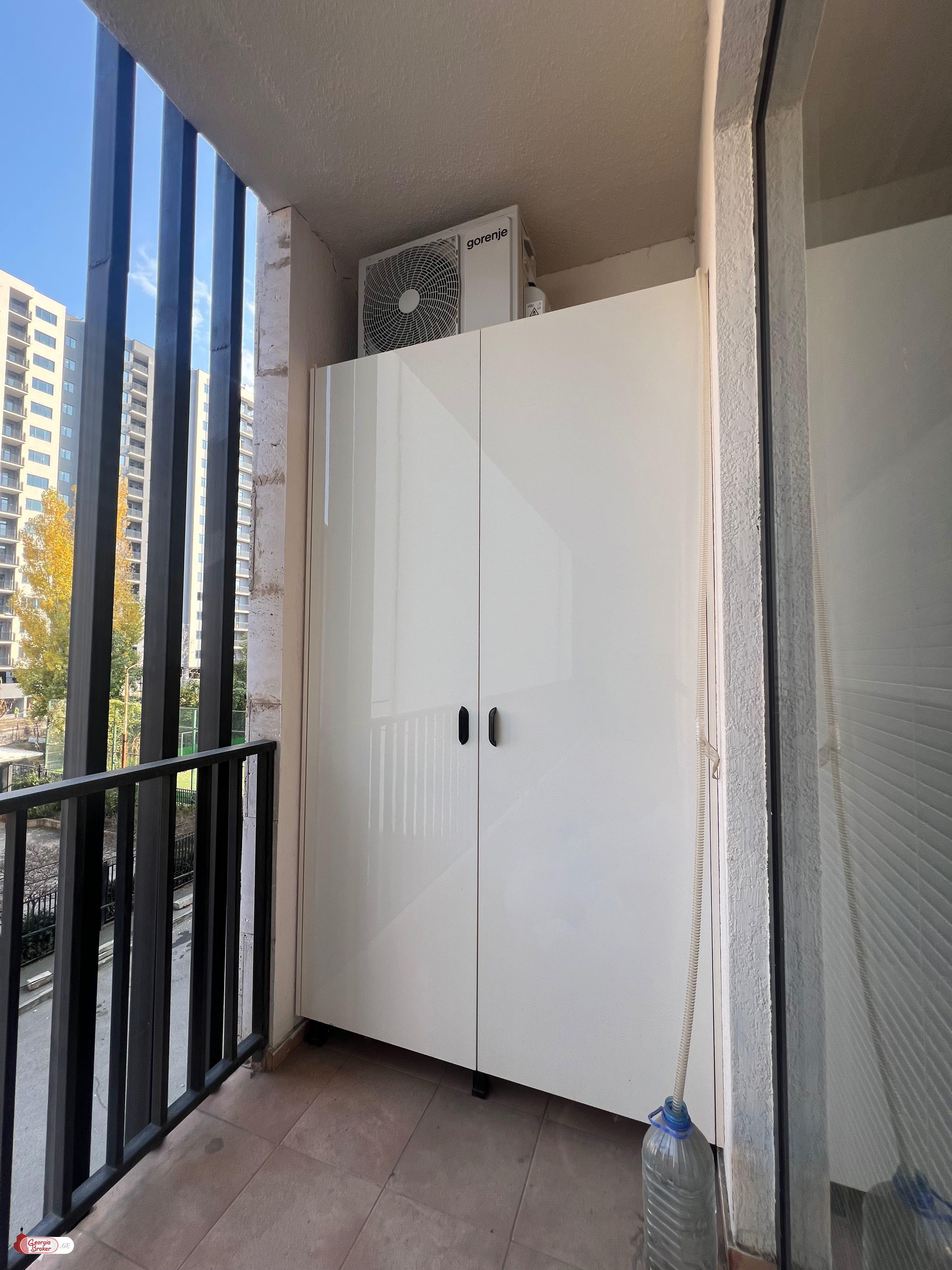 nearly repaired 2-room apartment for sale