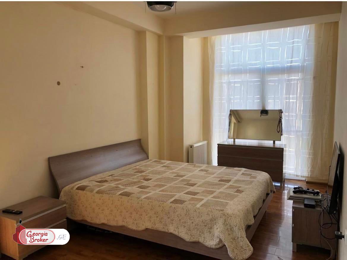 nearly repaired 3-room apartment for sale