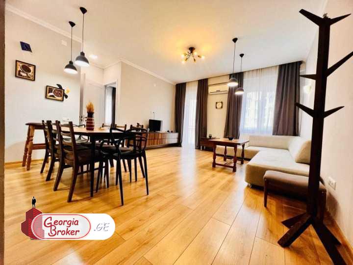 nearly repaired 3-room apartment for sale