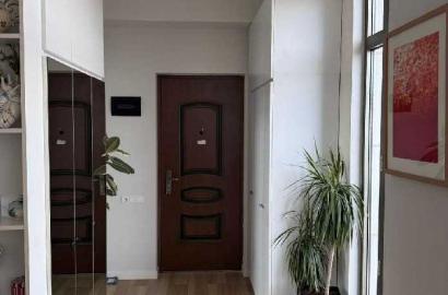 იყიდება ახალი გარემონტებული 2 ოთახიანი ბინა