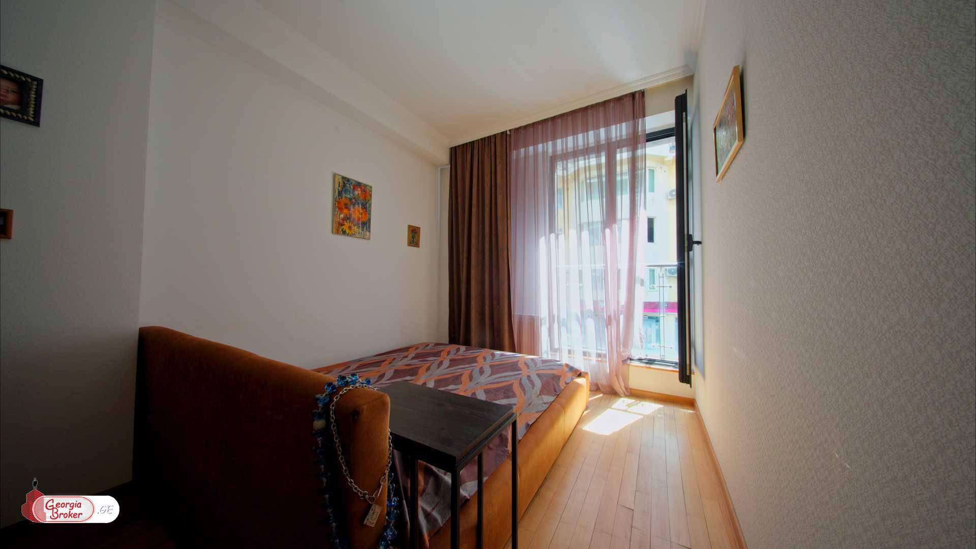 nearly repaired 4-room apartment for sale