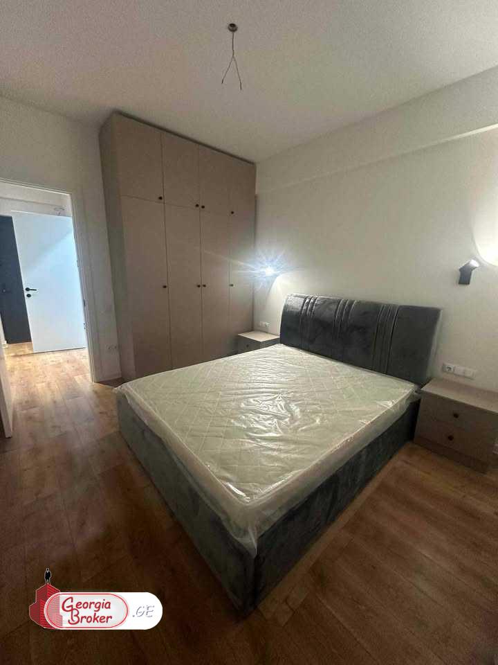 nearly repaired 2-room apartment for sale