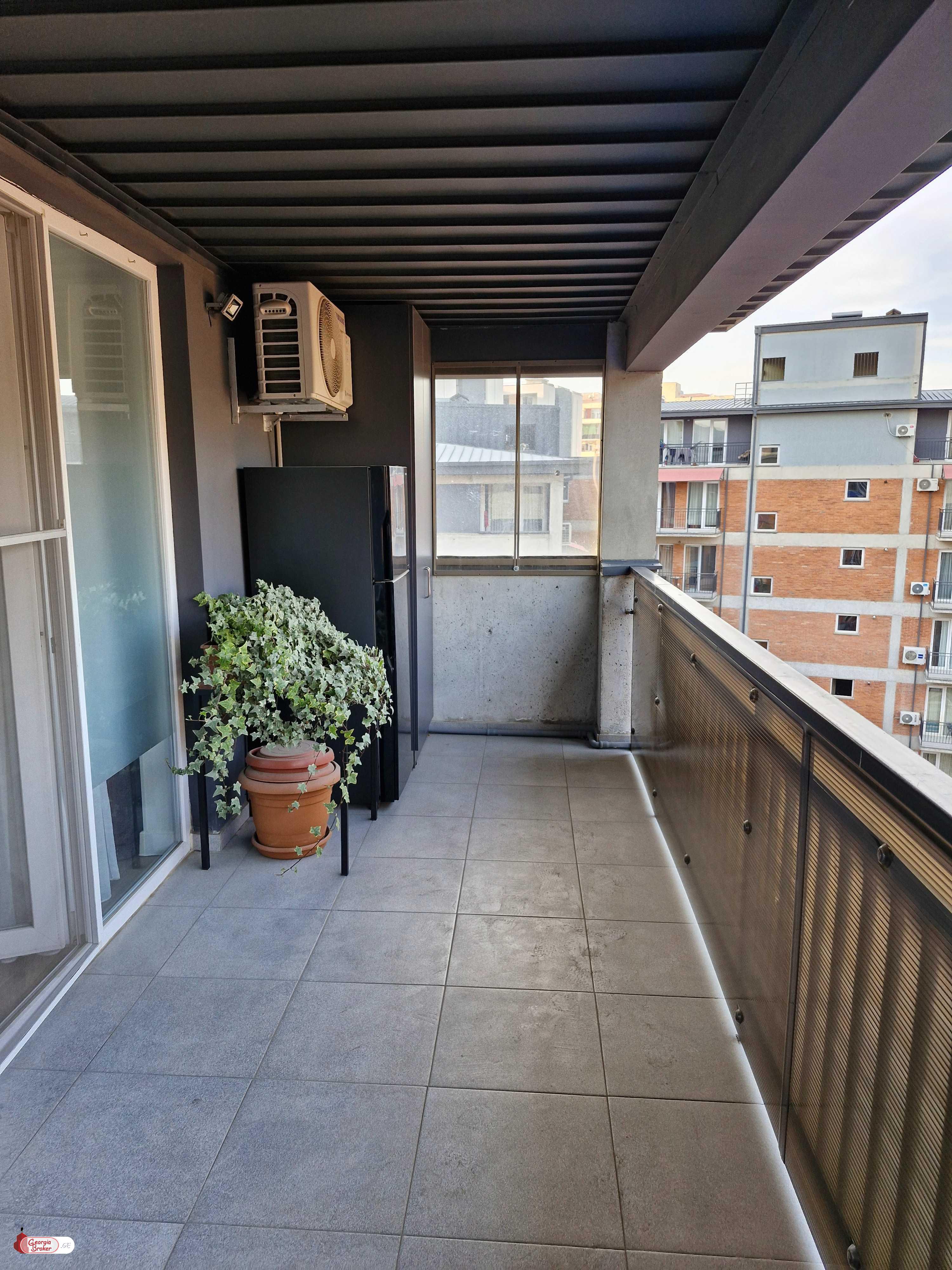 nearly repaired 3-room apartment for sale