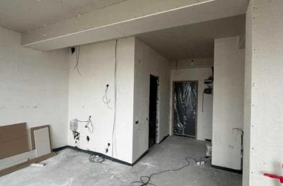 продается квартира с новым ремонтом 3-комнаты